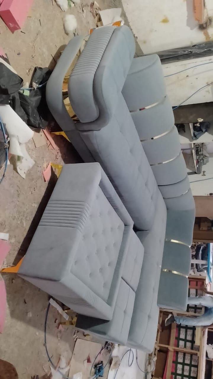Modern Grey Velvet L-Shaped Sectional Sofa with Ottoman